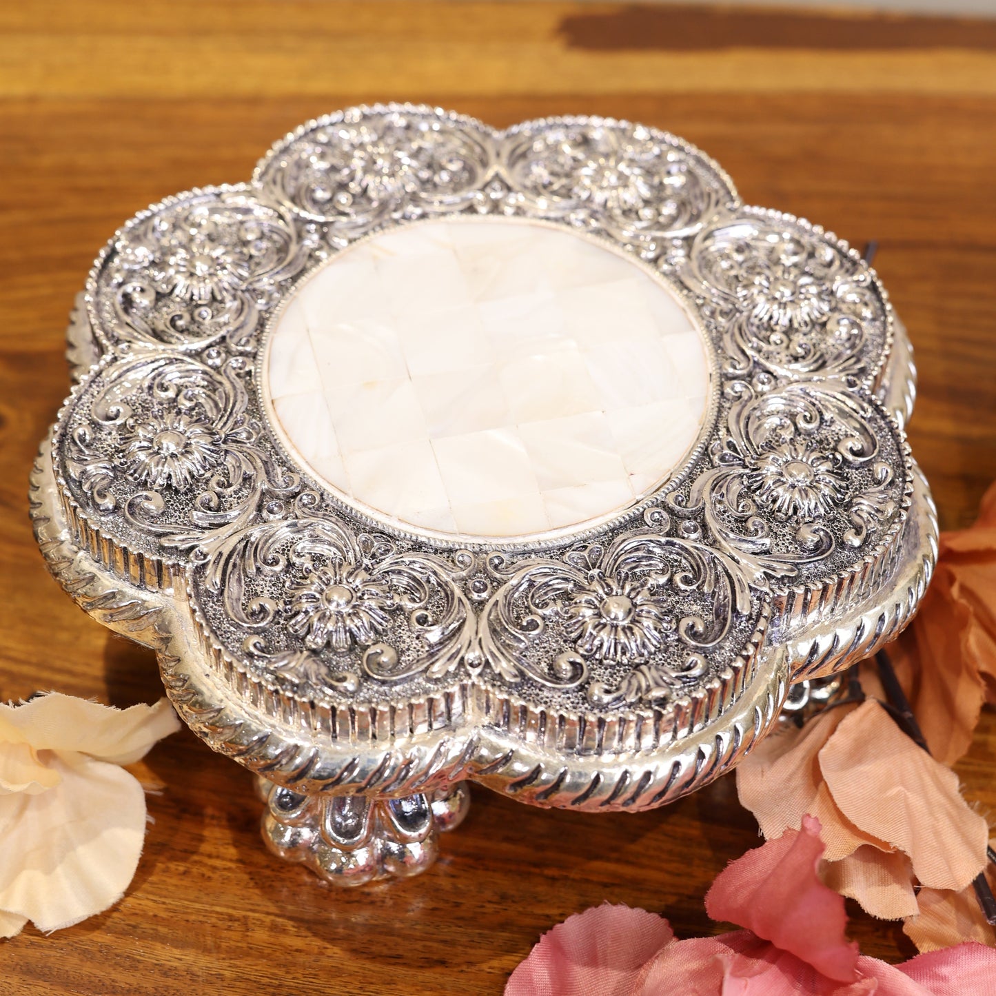 Silver MOP Round Chowki
