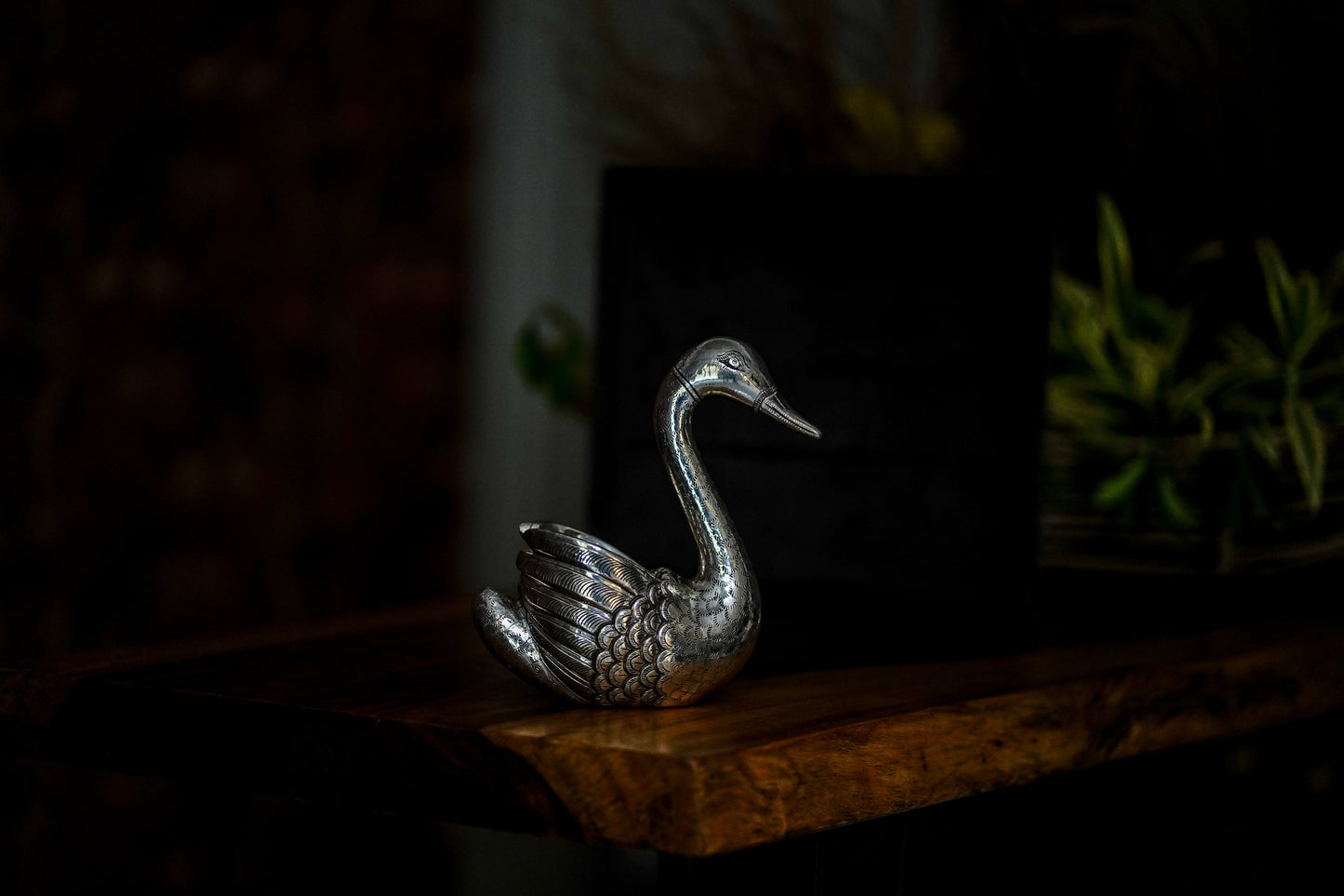 Image of Silver Tissue Holder Swan