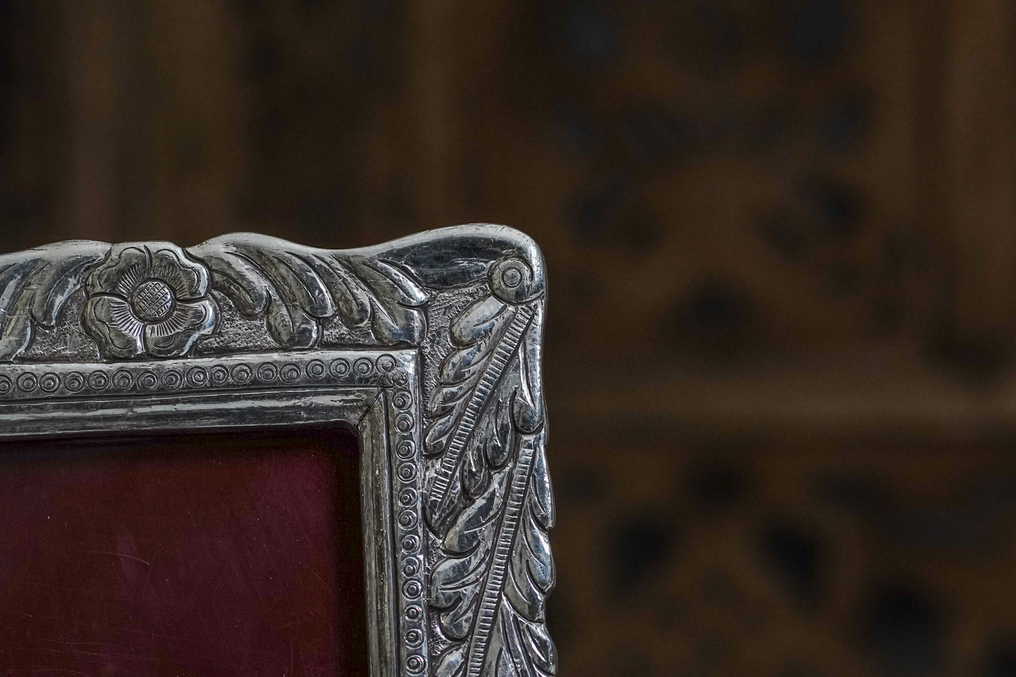 Silver Leaves Adorned Photo Frame