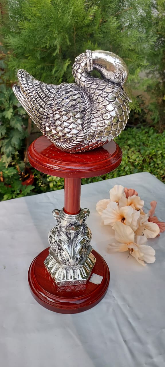 Silver Swan Stand Pair