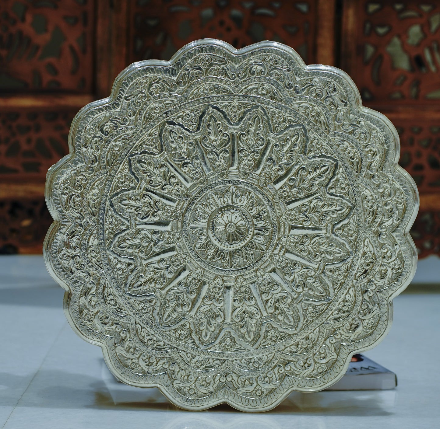 Silver Round Duck Legs Chowki