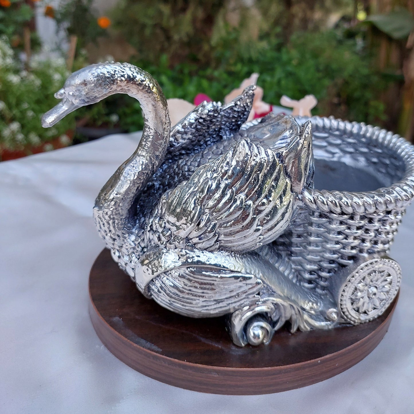 Silver Duck Basket