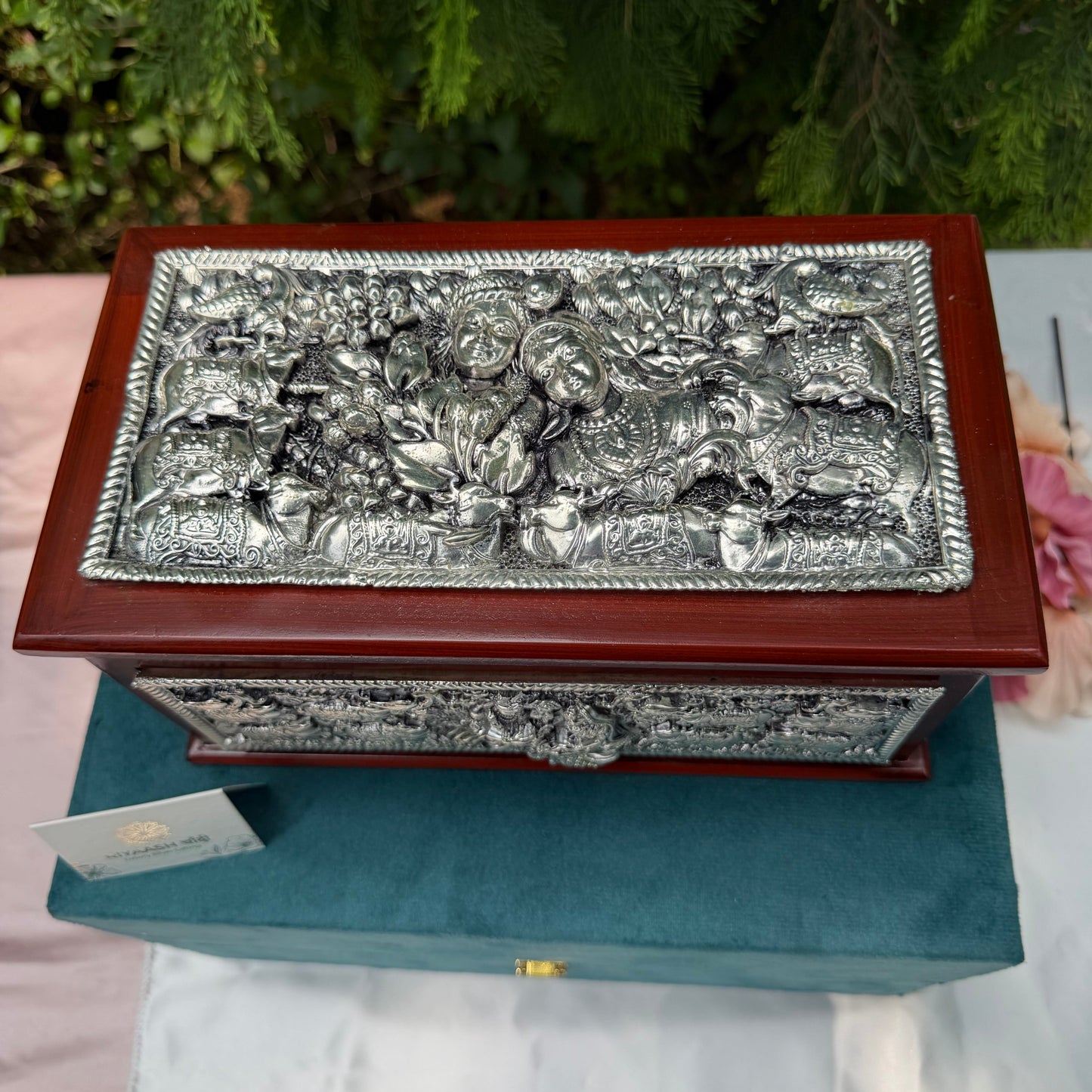 Silver Ras-Leela Dry Fruit Box