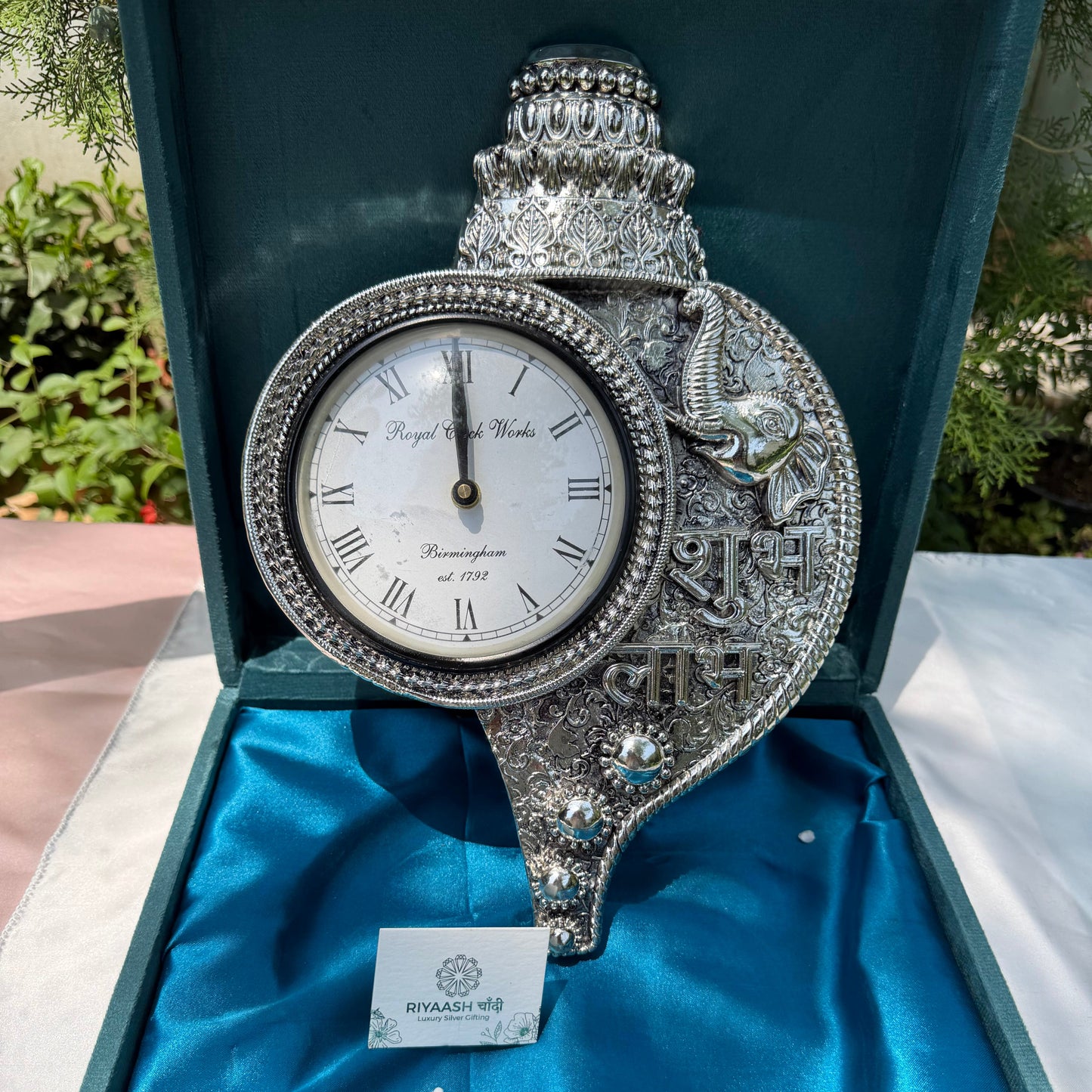 Silver Shank Clock