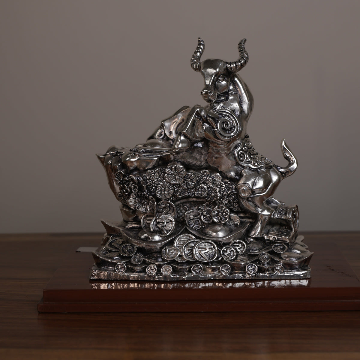 Silver Bull Money