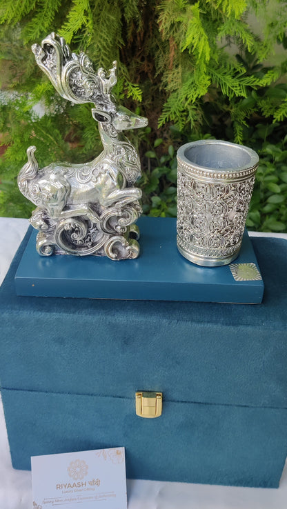 Silver Deer Pen Stand