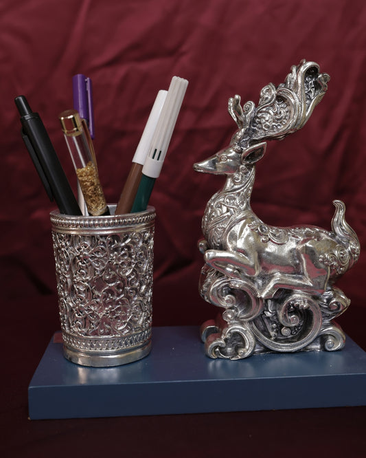 Silver Deer Pen Stand