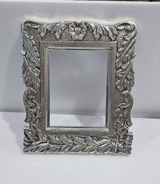 Leaves Adorned Silver Photo Frame