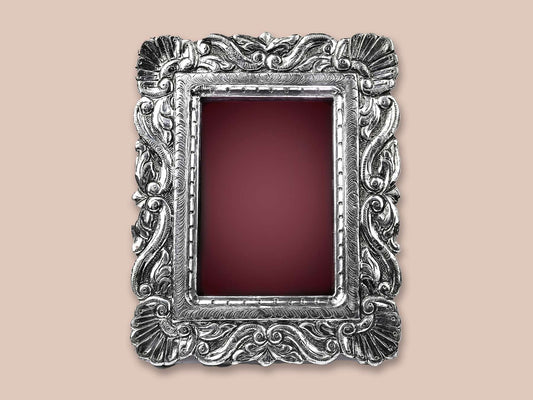 Traditional Photo Frame