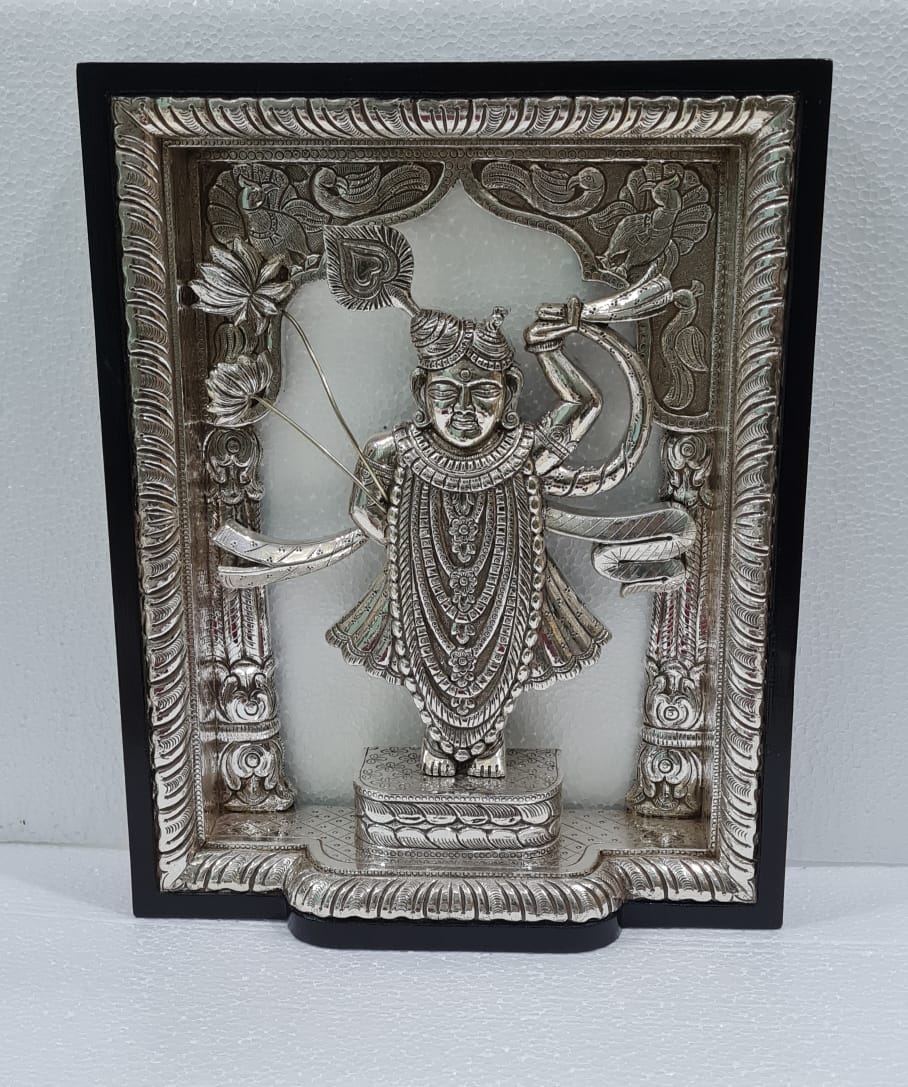 Nath Dwara Silver Idol