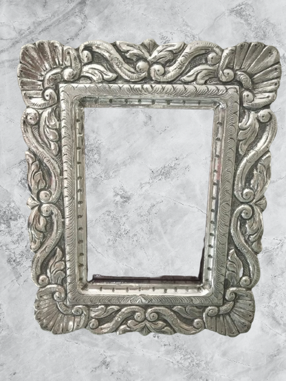 Timeless Elegance: Handcrafted Silver Photo Frame