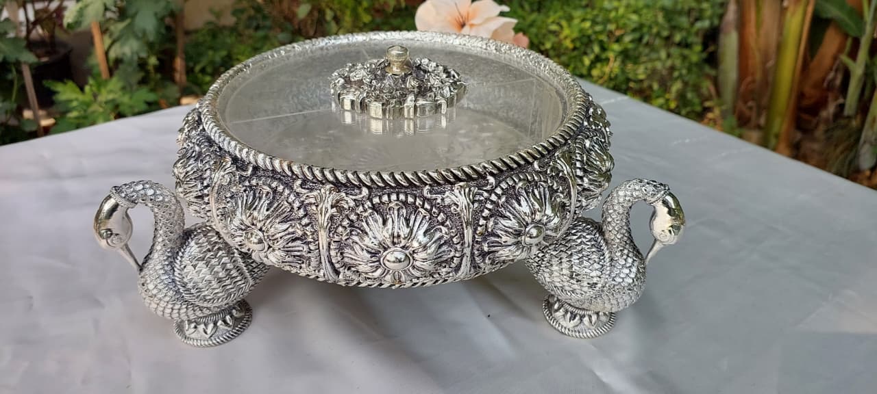 Silver Duck Legs Mewadan Urli