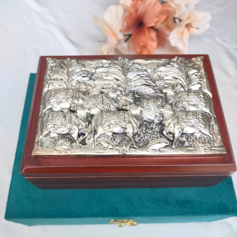 Silver Cow Design Dry Fruit Box